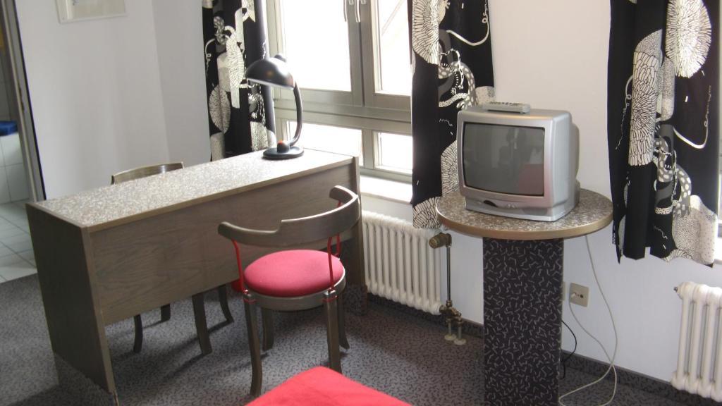 Hotel Am Schlossberg Böblingen Extérieur photo