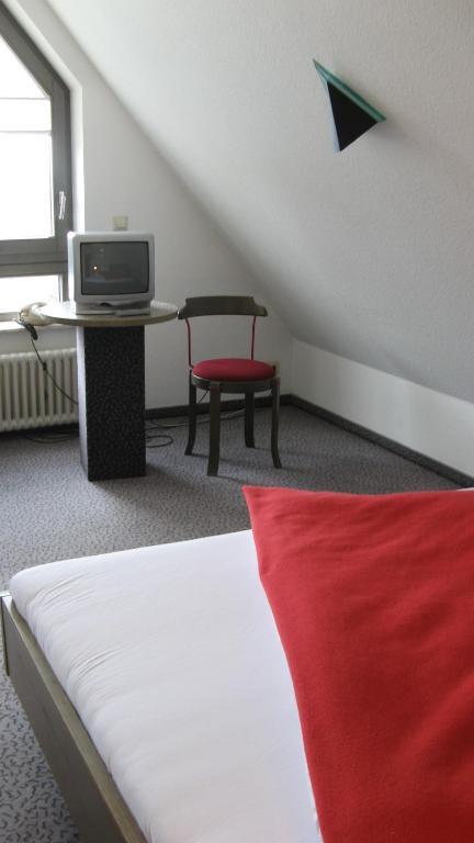 Hotel Am Schlossberg Böblingen Extérieur photo
