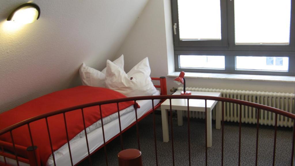 Hotel Am Schlossberg Böblingen Chambre photo
